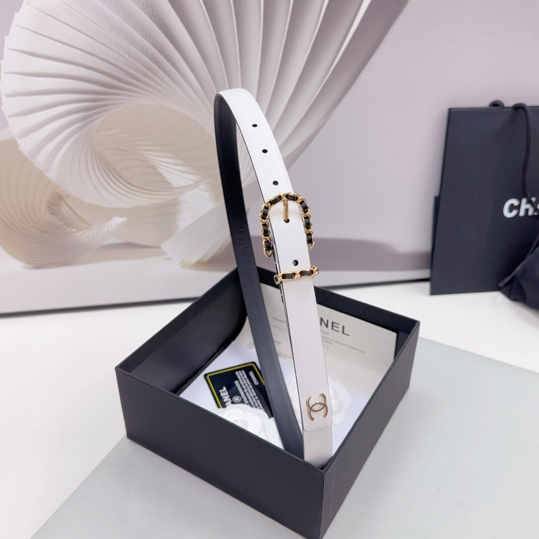 CHANEL BELT 20 MM IN WHITE MIX BLACK CALFSKIN GOLD HARDWARE