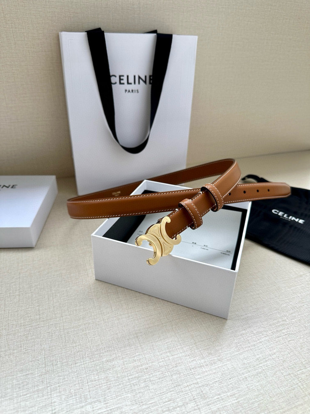 CELINE 25S BELT TRIOMPHE TAURILLON 25MM IN CARAMEL CALFSKIN 557500