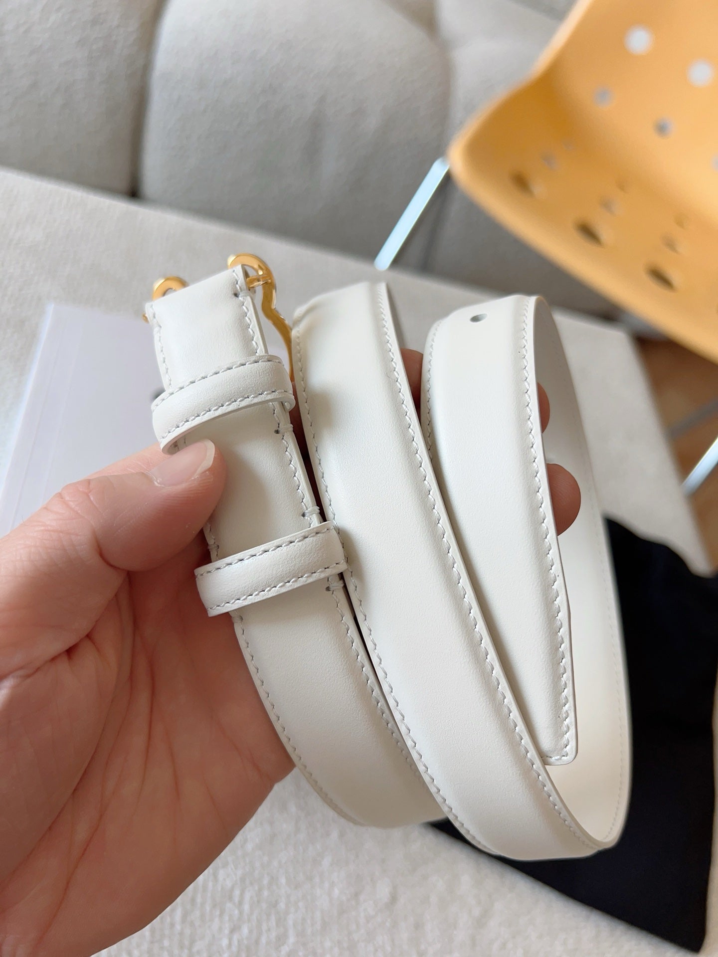 CELINE BELT 25MM TRIOMPHE LOGO CUT-OUT IN WHITE SMOOTH CALFSKIN WITH GOLD BUCKLE