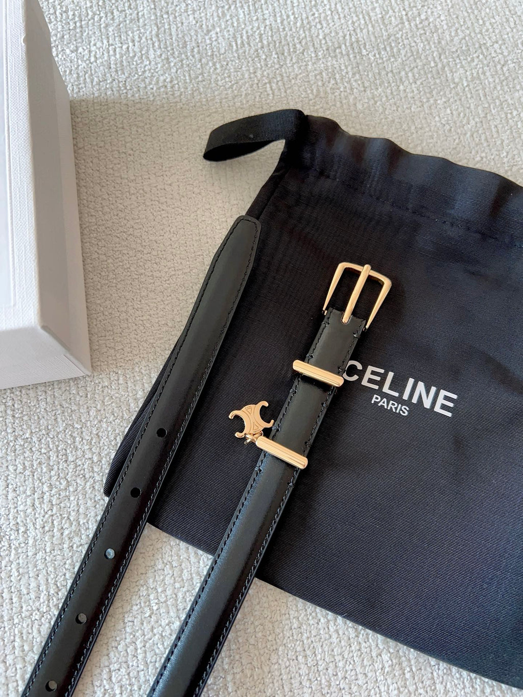 CELINE CL BELT 18MM IN BLACK TAURILLON GLOSSY CALFSKIN GOLD BUCKLE
