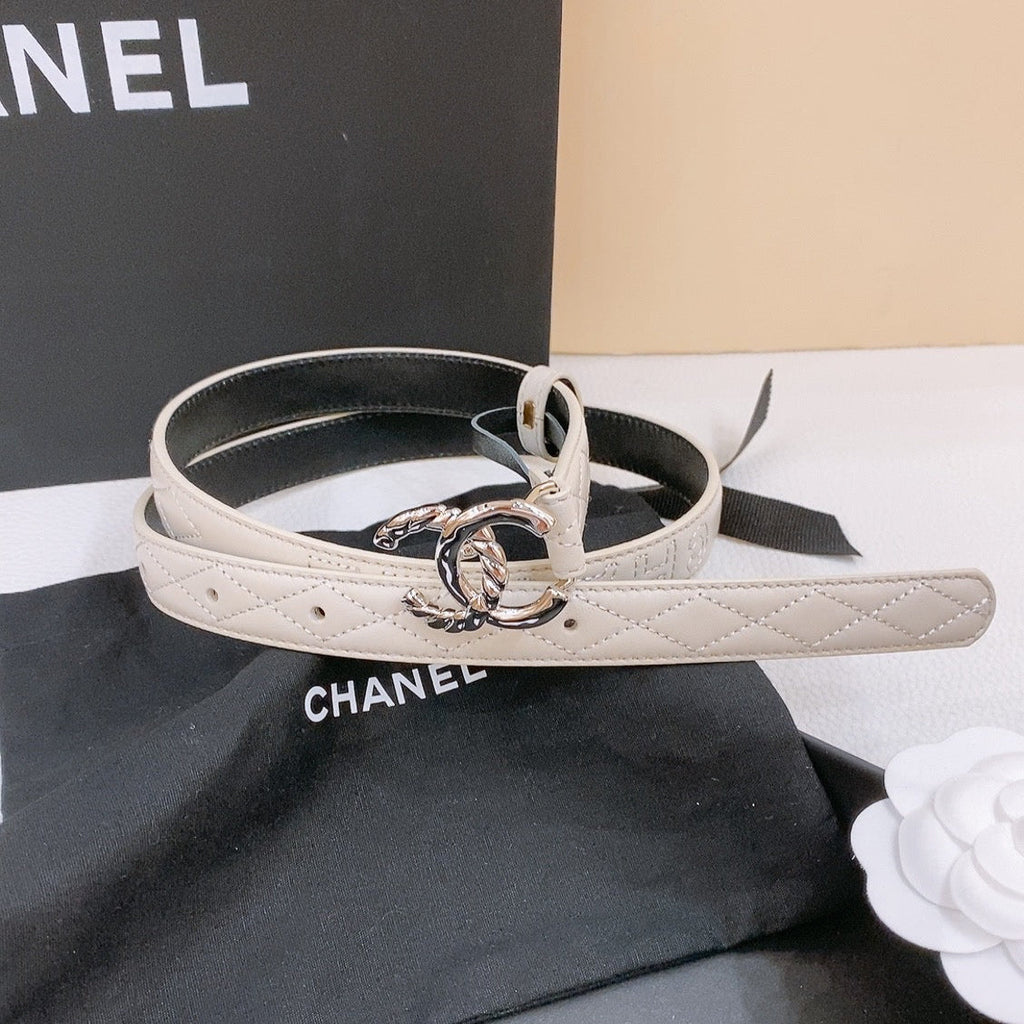 CHANEL DOUBLE C BELT 20MM IN WHITE CALFSKIN WITH QUILTED STITCHING SPIRAL SILVER BUCKLE