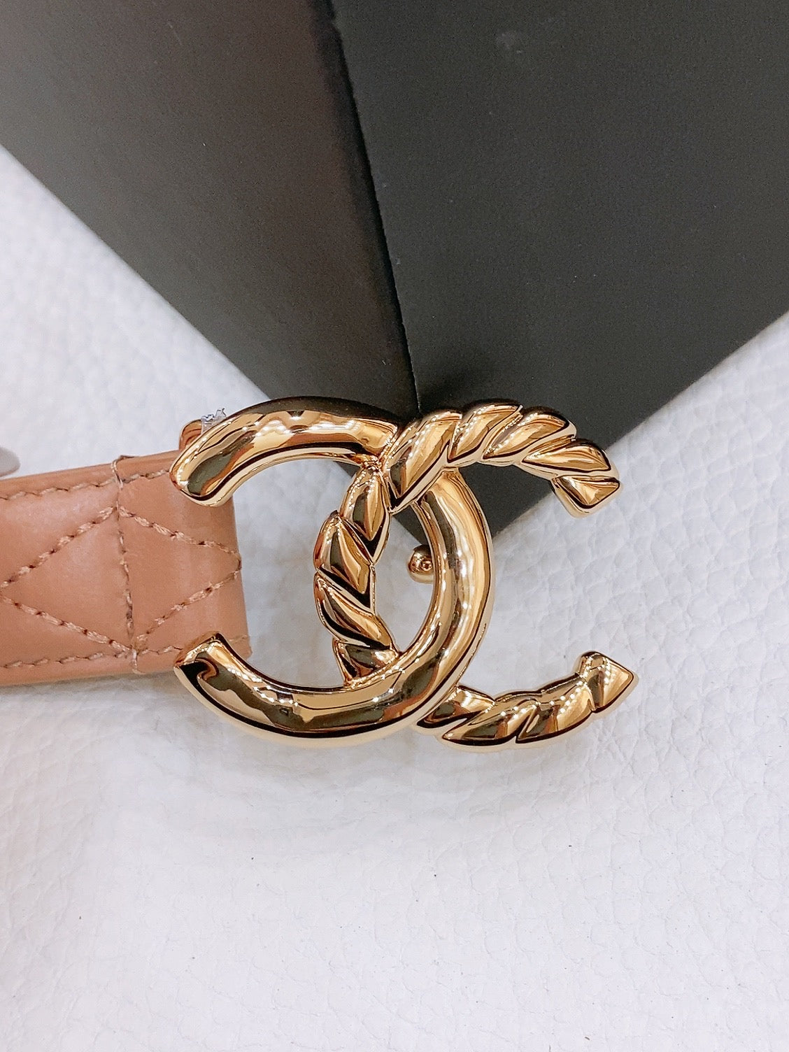 CHANEL DOUBLE C BELT 20MM IN SAVANNA BROWN CALFSKIN WITH QUILTED STITCHING SPIRAL GOLD BUCKLE