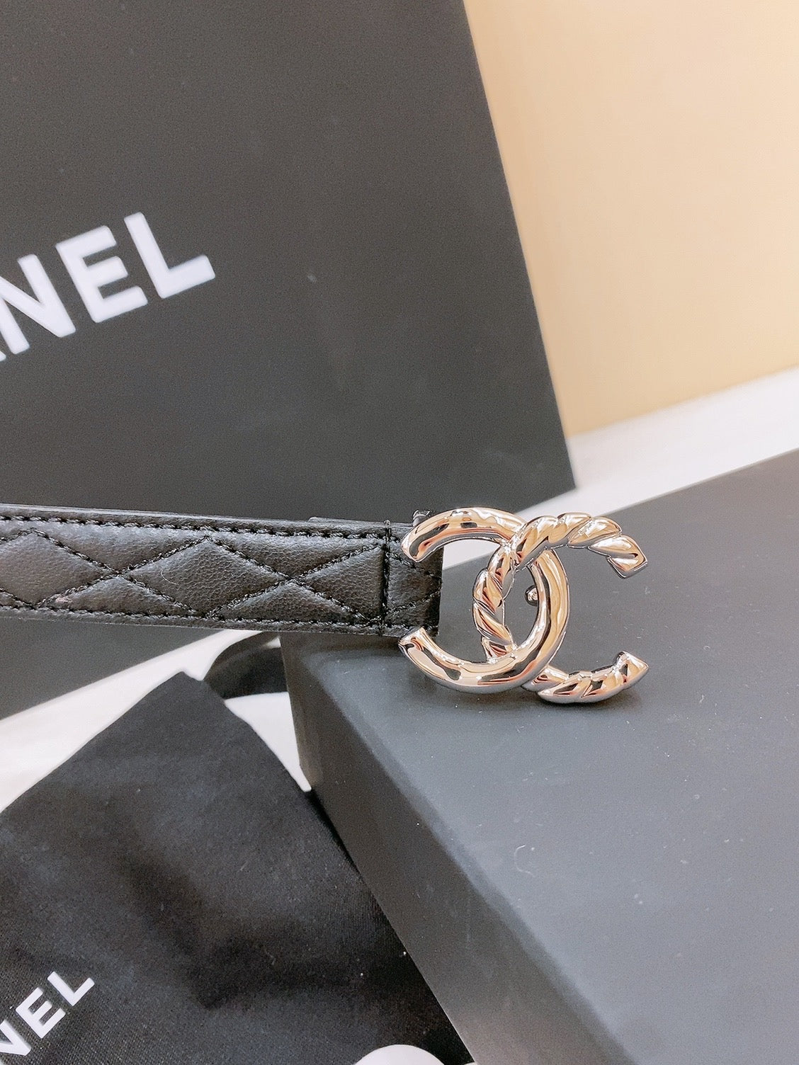 CHANEL DOUBLE C BELT 20MM IN BLACK CALFSKIN WITH QUILTED STITCHING AND SPIRAL SILVER BUCKLE