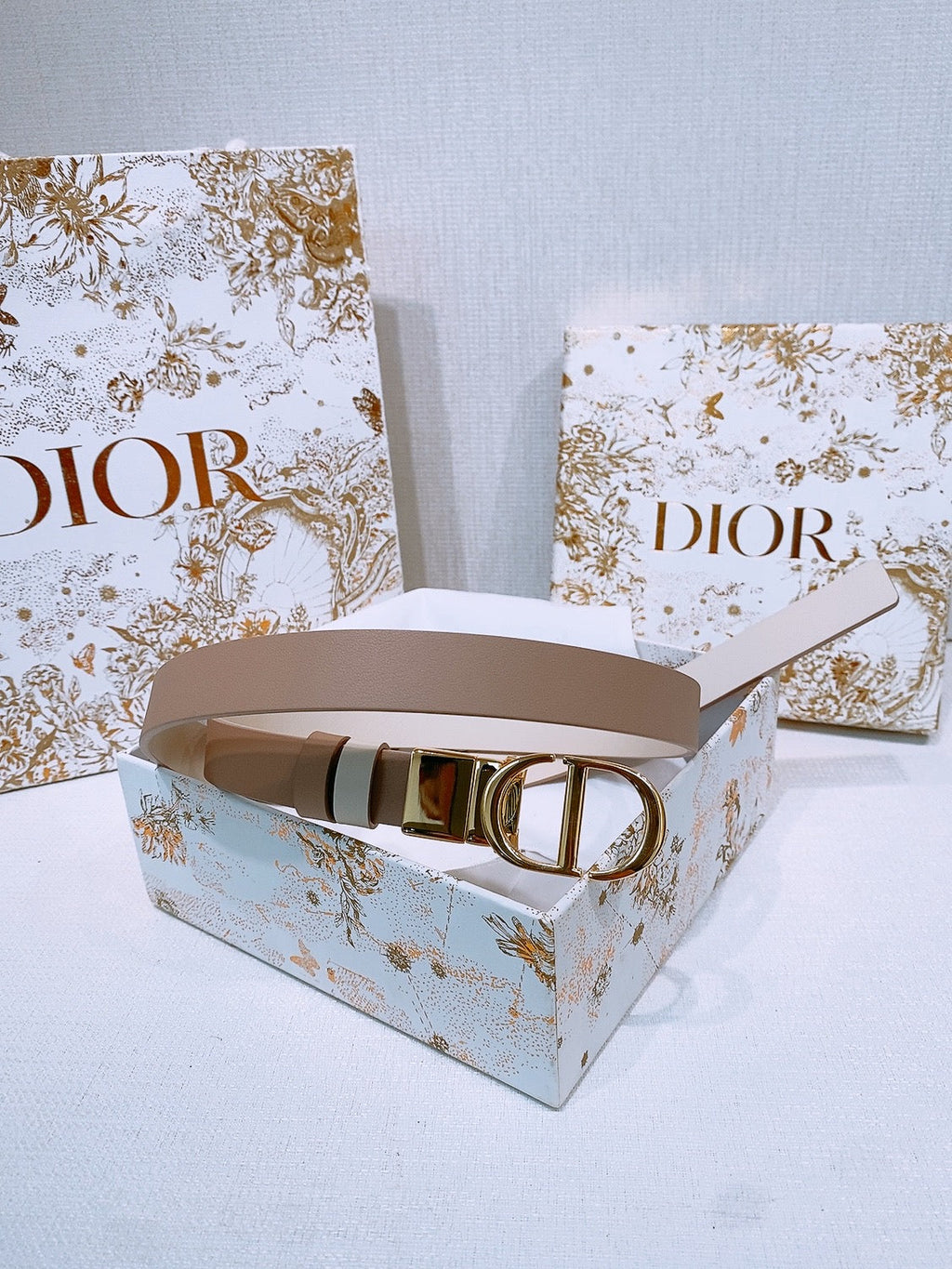 DIOR 25S BELT 20 MM IN LIGHT BEIGE BROWN CALFSKIN 572903