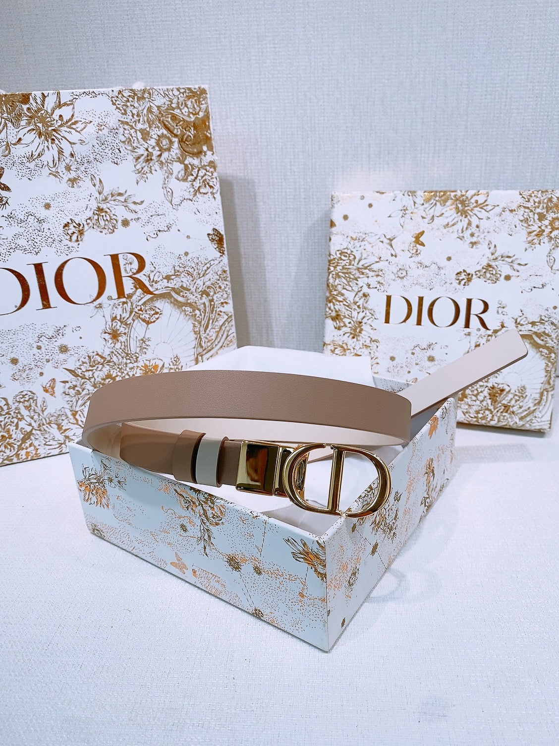 DIOR 25S BELT 20 MM IN LIGHT BEIGE BROWN CALFSKIN 572903